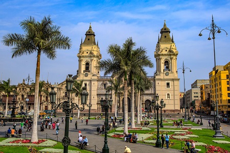 Lima_Peru_Plaza_de_Armas_de_Lima